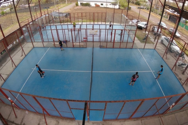 Apiz kristal Padel