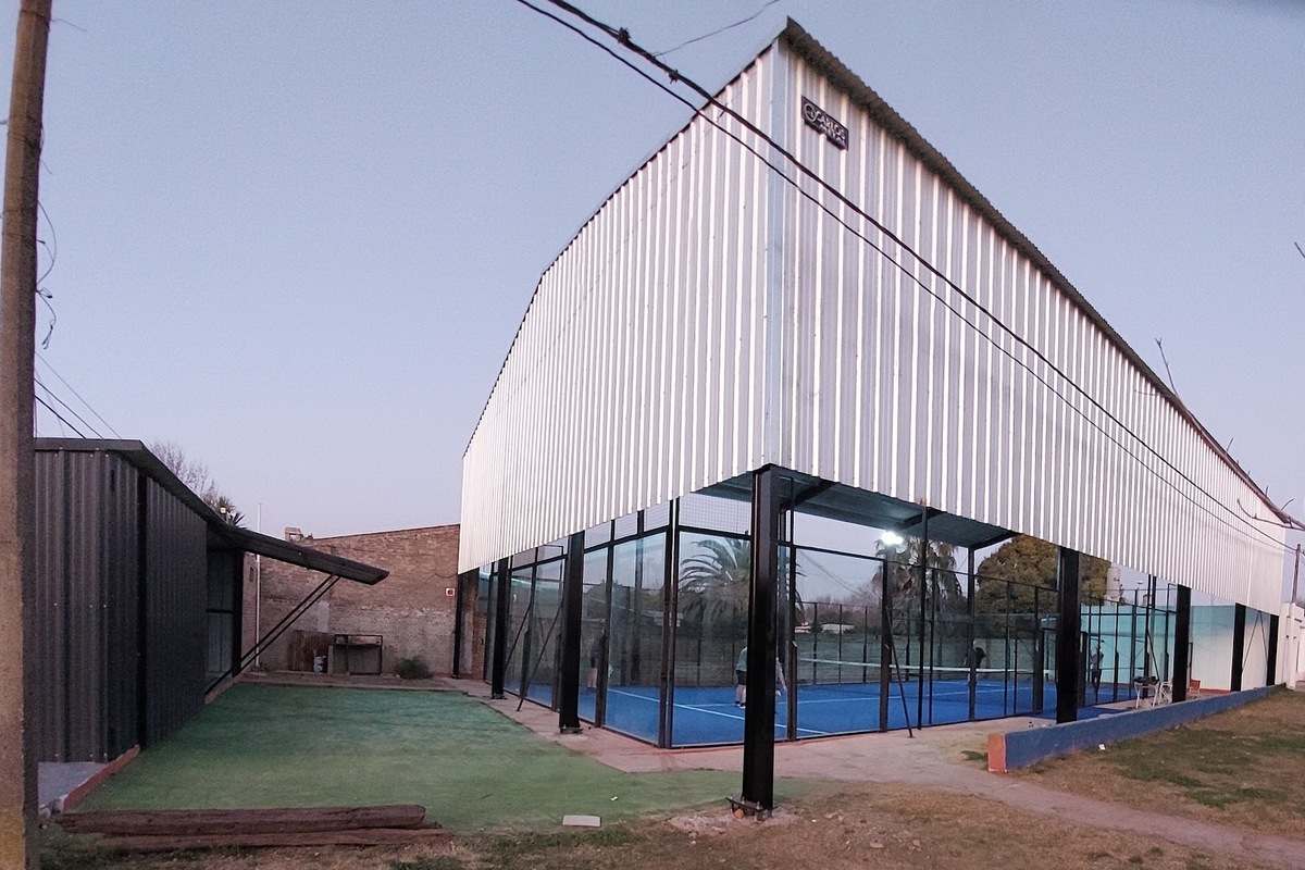 Cañas Cristal Padel 2, Villa Cañás (2)