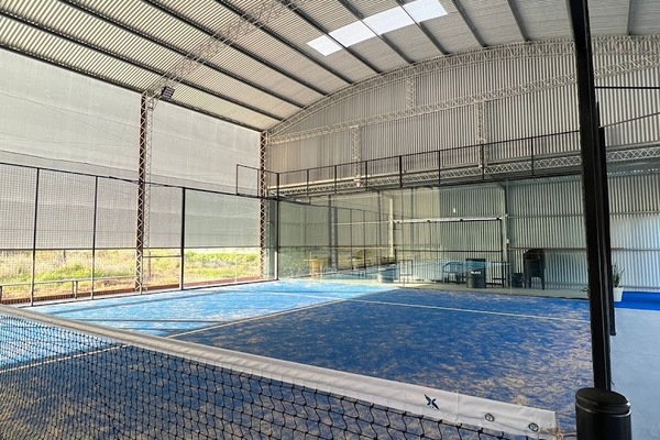 BLAKK padel & café