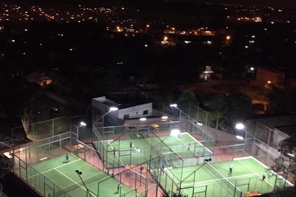 Complejo De Padel 3 Fronteras
