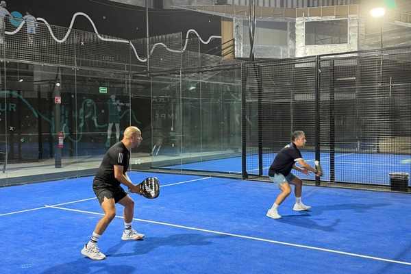 Glass Cube Padel Center Constituyentes