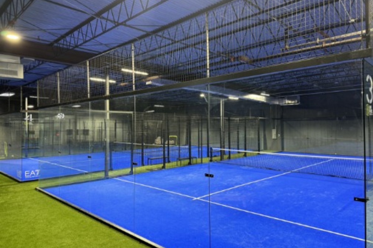 One Indoor Club