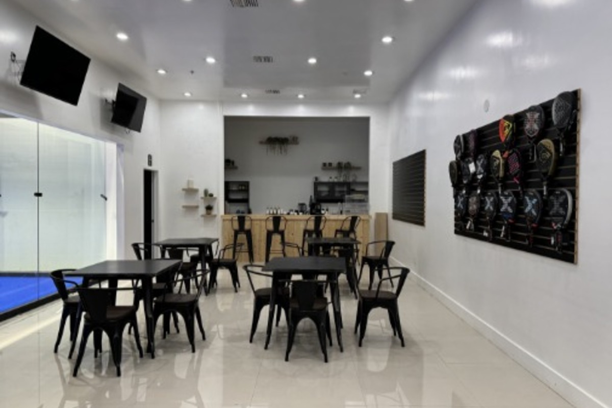 One Indoor Club