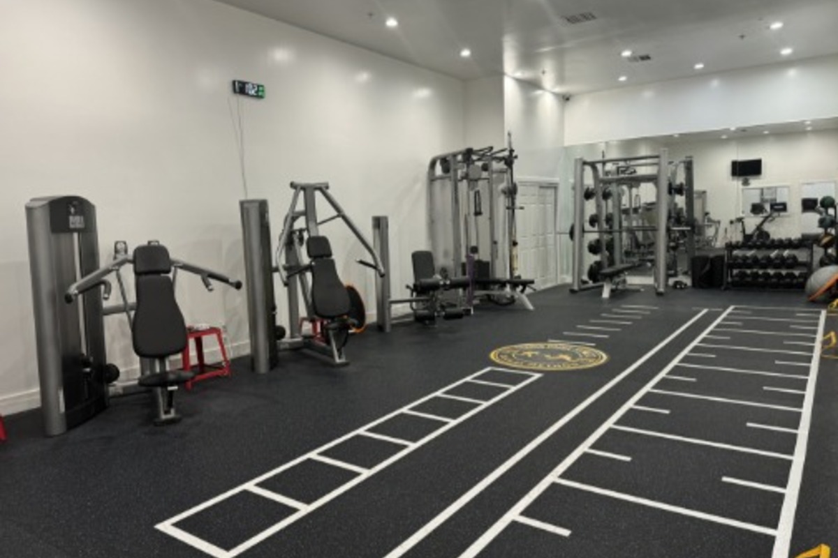 One Indoor Club