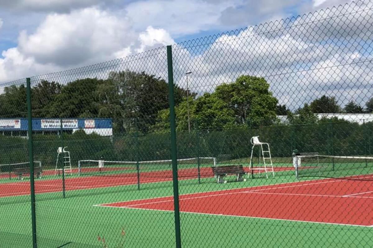 ATU - Association Tennis des Ulis, Les Ulis (4)