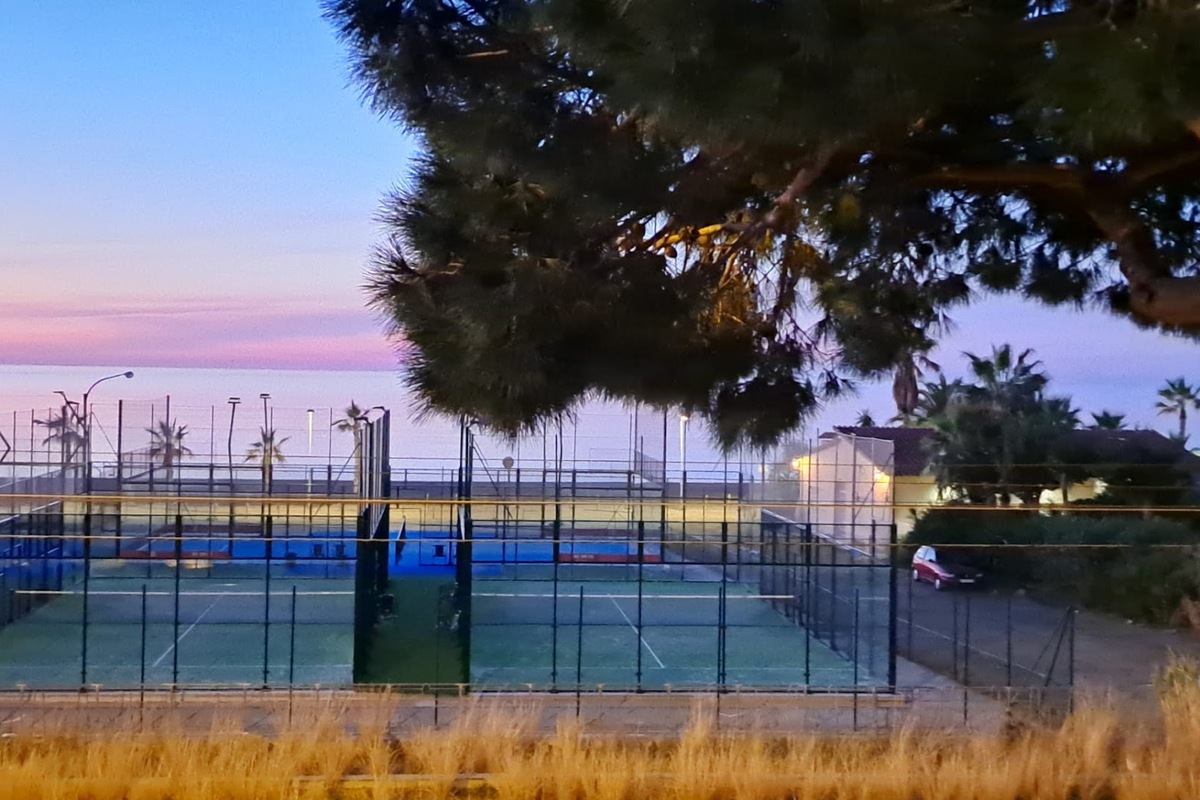 Padel Pineda Beach, Pineda de Mar (2)