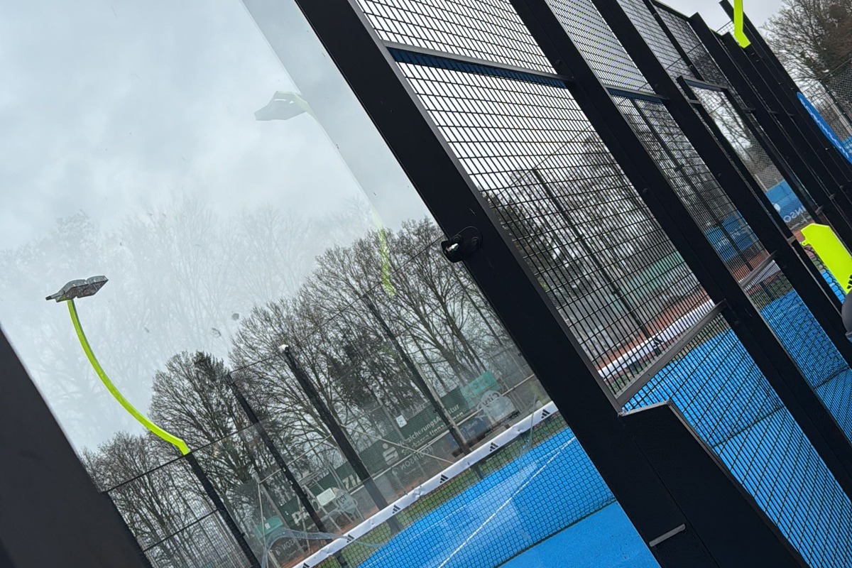 PadelHood