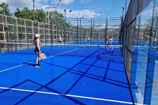 Pistas Municipales de Tenis y Pádel la Llosa de Bon Pastor