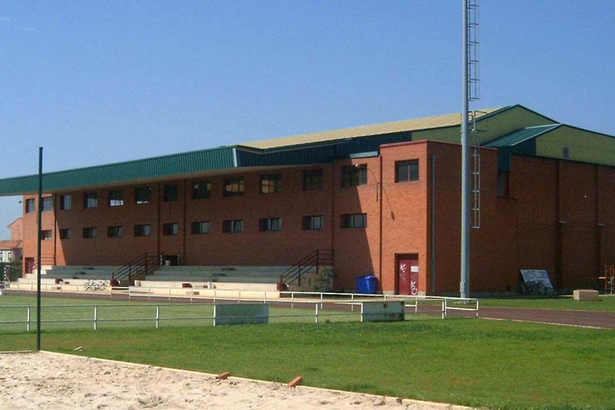 Polideportivo Municipal de Santa María del Páramo, Santa María del Páramo (2)
