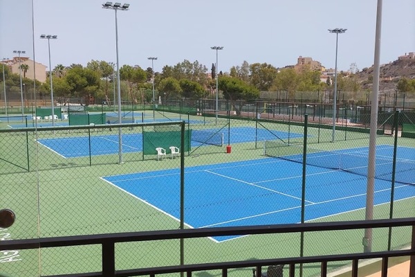 Águilas Tennis Center