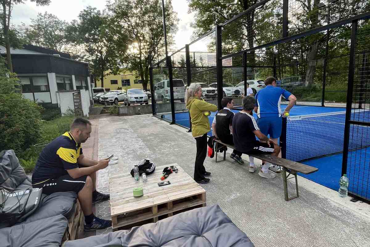 Jay P Padel