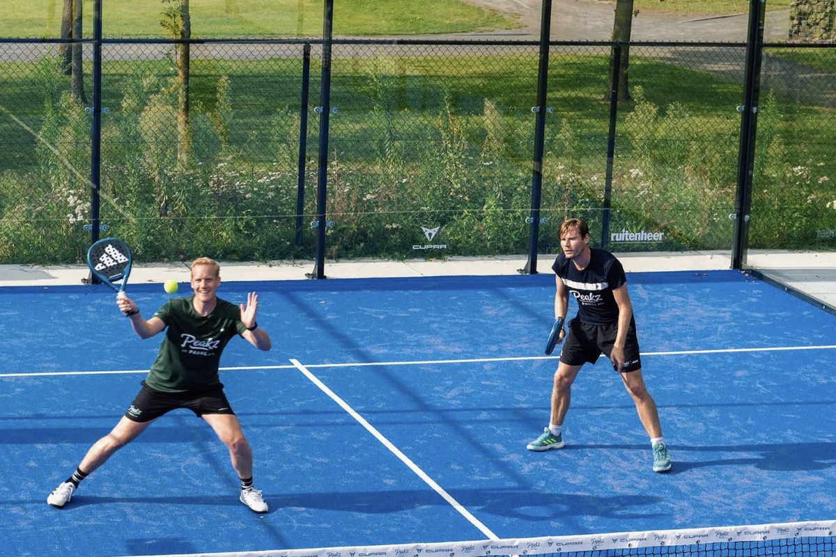 Peakz Padel Eindhoven High Tech Campus