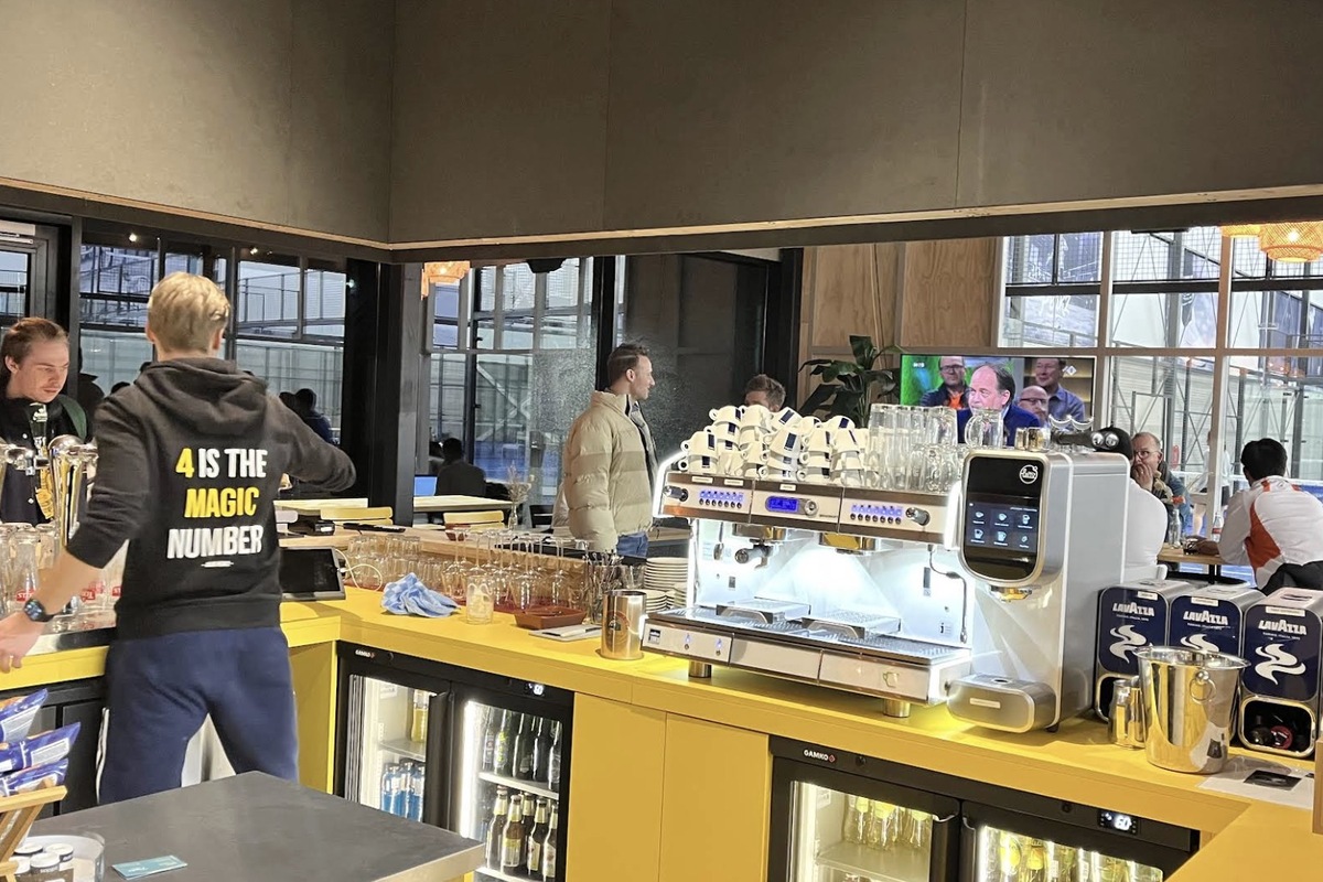 Peakz Padel Eindhoven Vijfkamplaan