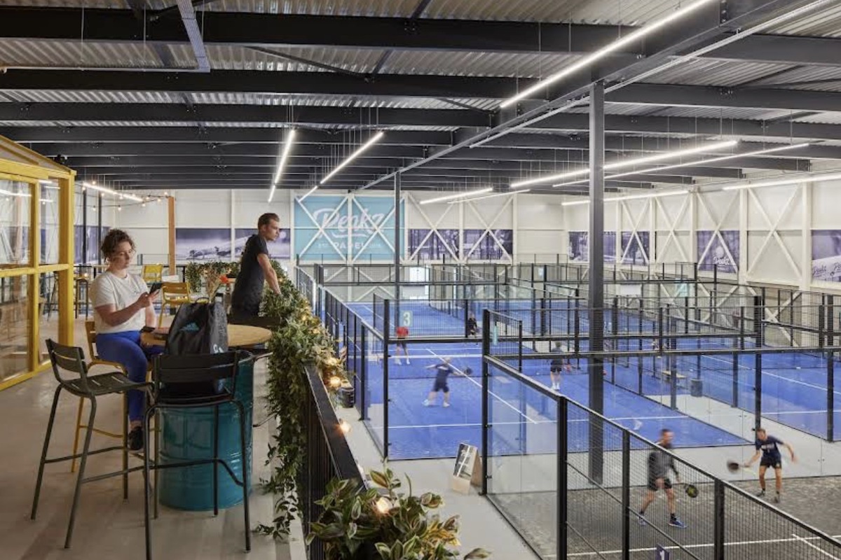 Peakz Padel Eindhoven Vijfkamplaan