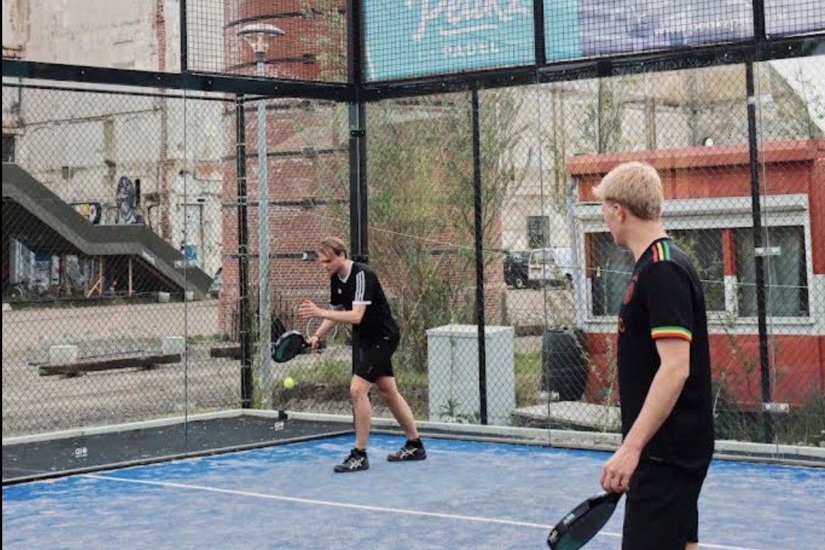 Peakz Padel Groningen Suikerterrein