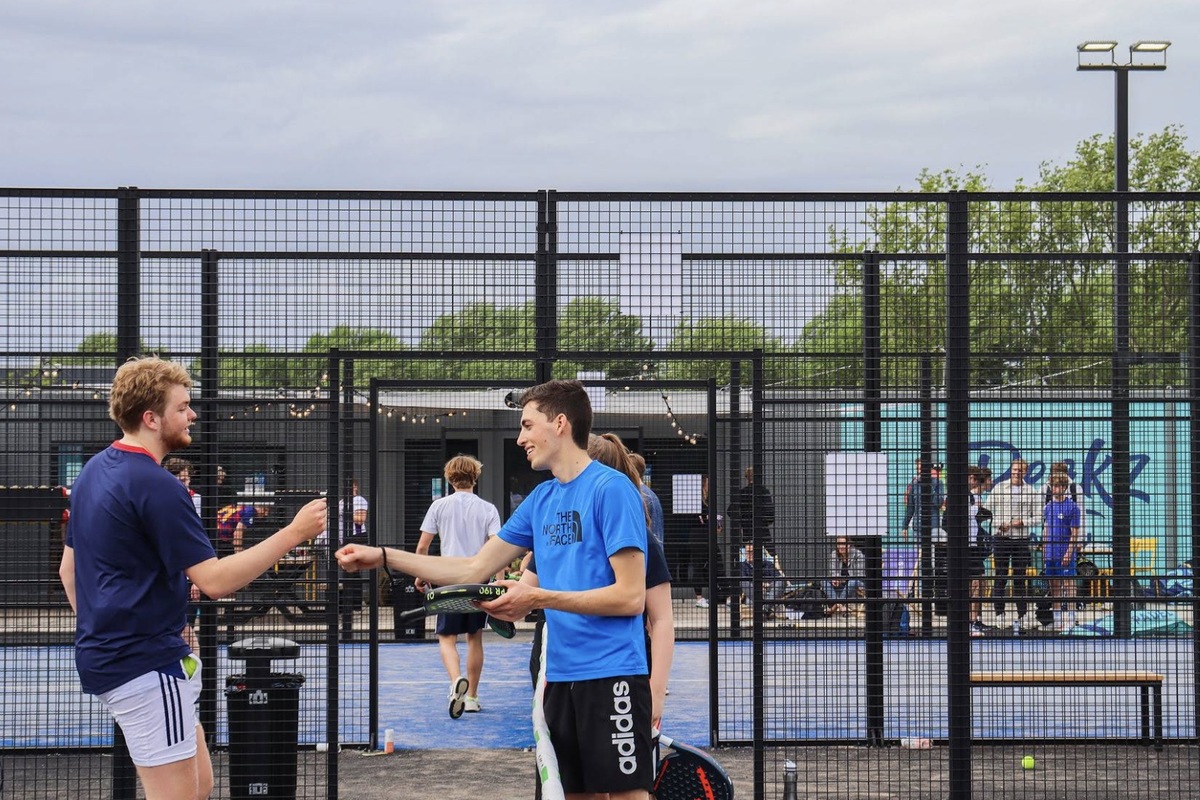 Peakz Padel Groningen Suikerterrein