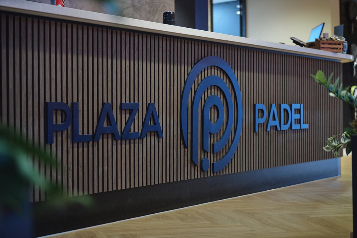 Plaza Padel Laren
