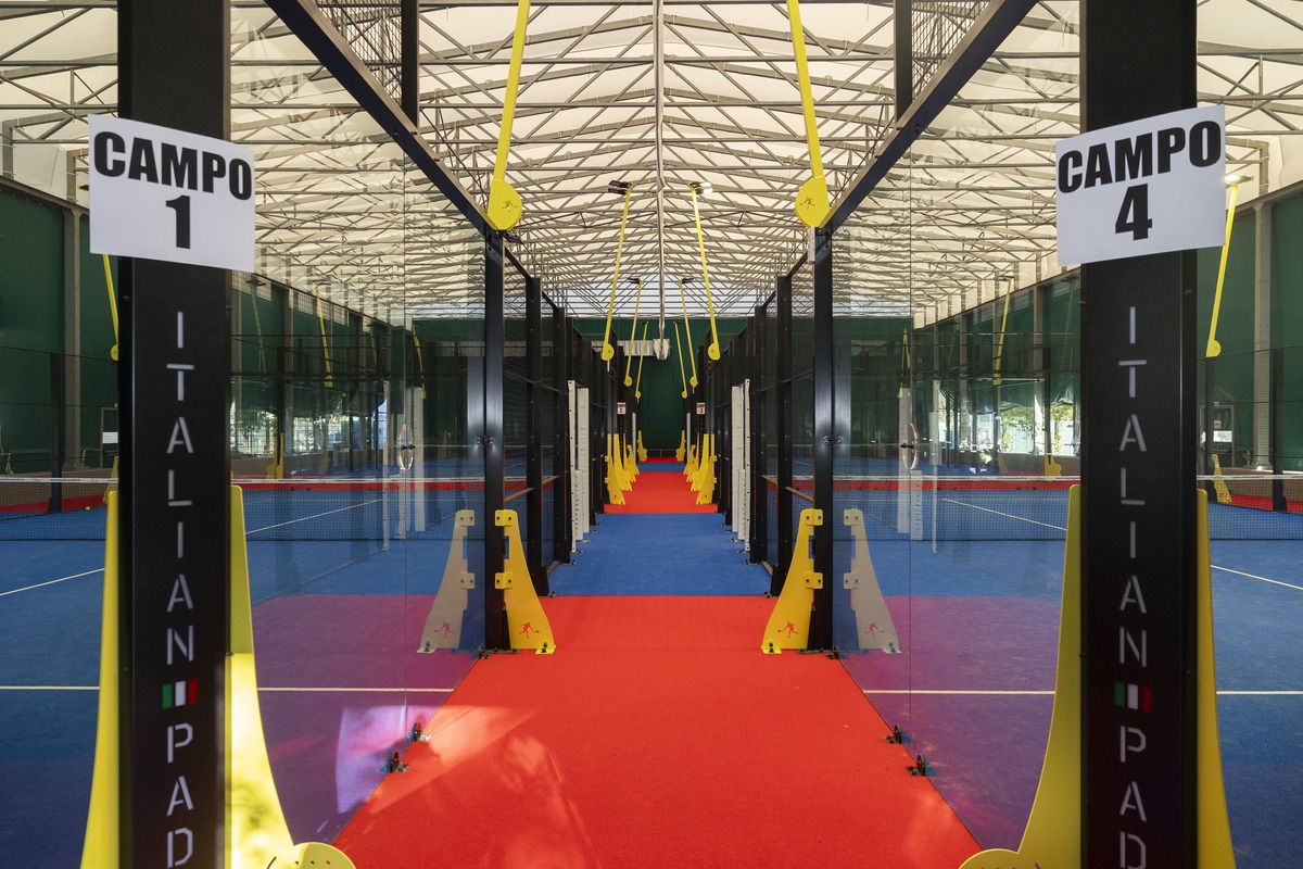 Patio Central Padel & Tennis