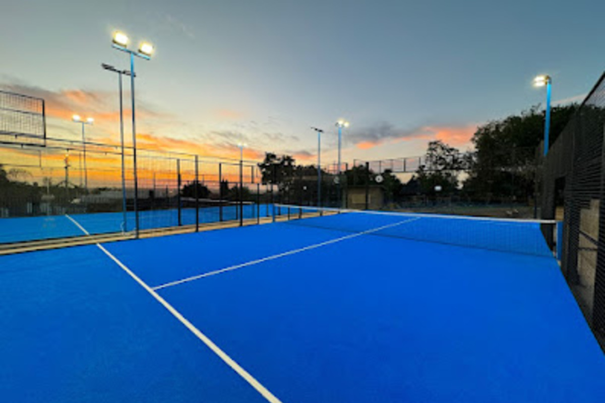Wi Padel Azaadville