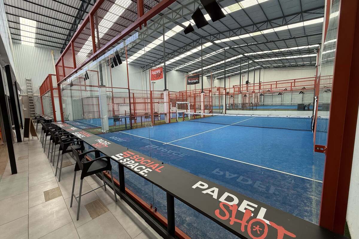 Social Space - Padel Shot
